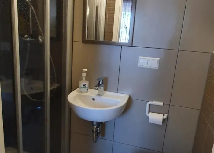 Gaestehaeuser Schmidt Lejlighedshotel Schenklengsfeld